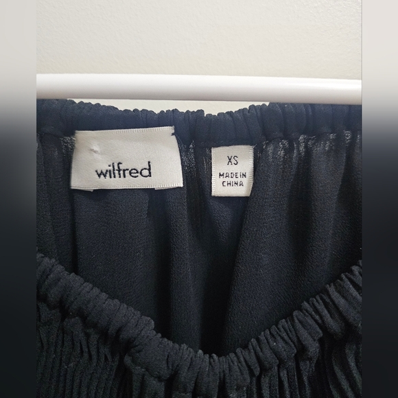 Aritzia Talence Blouse Size XS - Picture 2 of 3